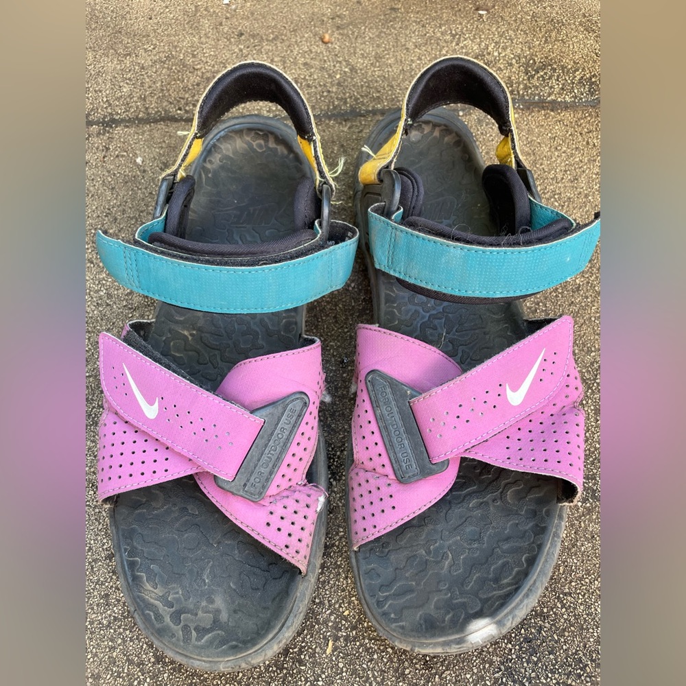 Nike ACG Air Deschutz Size 10